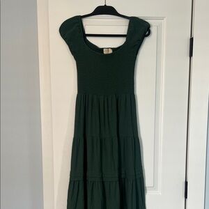 Elegant Green Women's Dress